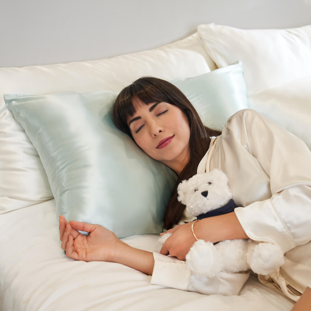 Blissy Mint Silk Pillowcase Detail – Standard