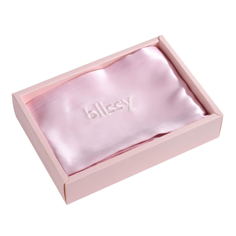 Blissy Standard Blush Pillowcase Lifestyle – Mulberry Silk