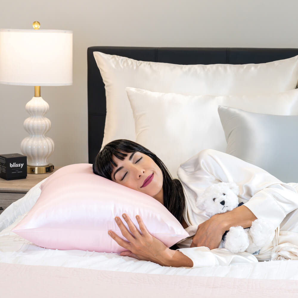Blush Pillowcase Close-Up – Blissy 22 Momme Silk