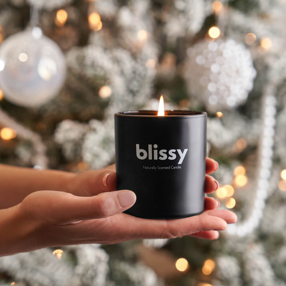 Blissy Lavender & Eucalyptus Silk Blissy Candle Detail –
