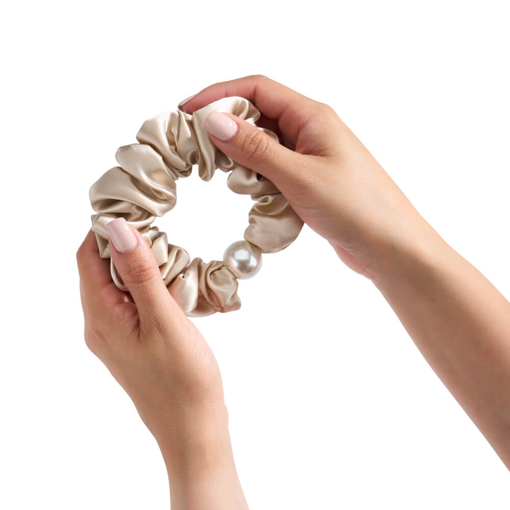 Blissy Champagne Silk Blissy Pearl Scrunchies Detail –