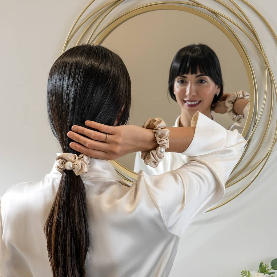 Champagne Blissy Pearl Scrunchies – Blissy Premium Silk