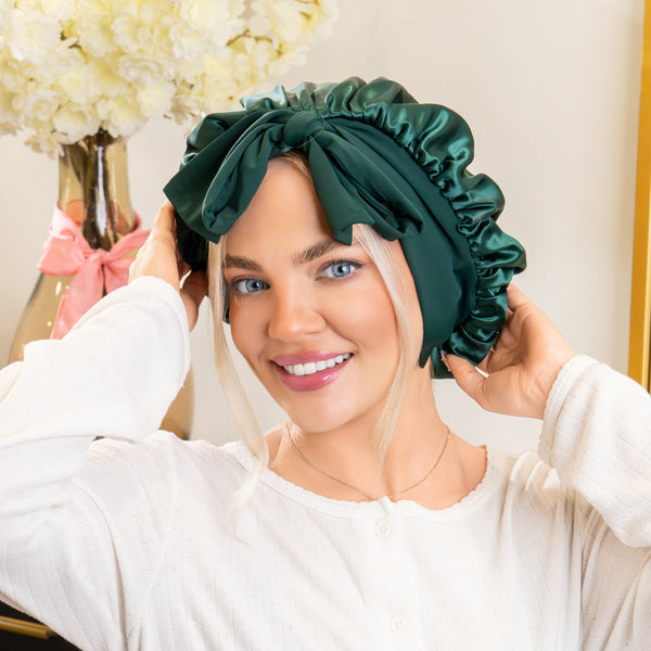 Emerald Blissy Bow Bonnet Close-Up – Blissy 22 Momme Silk