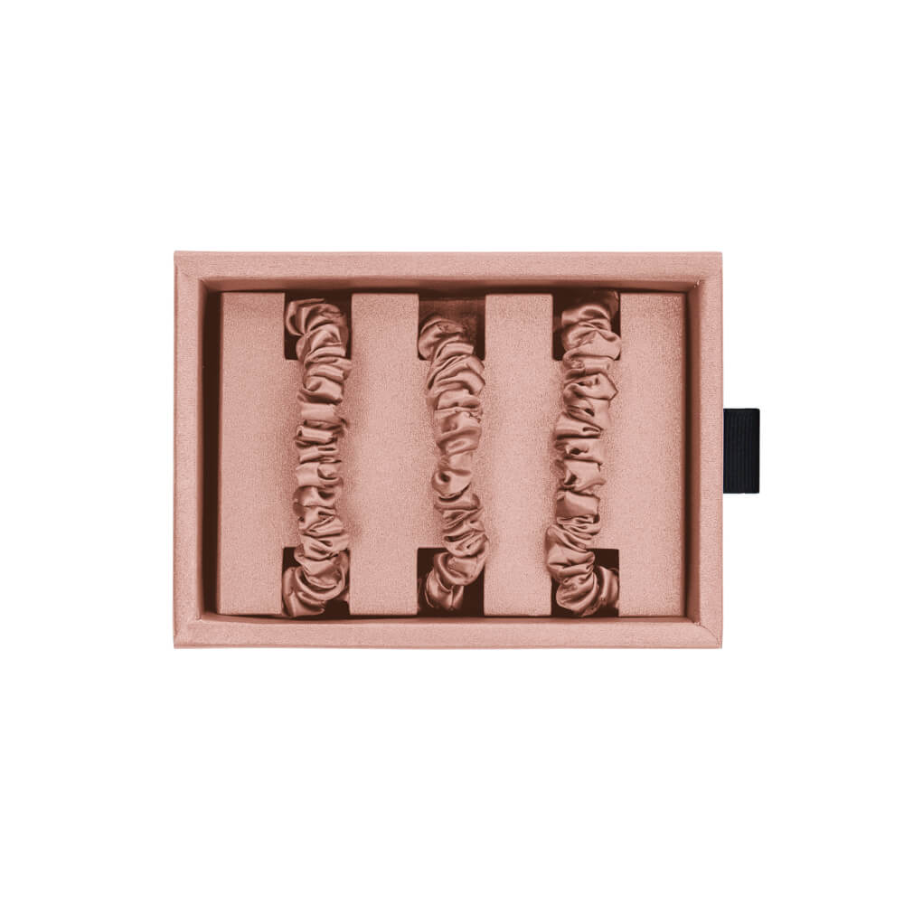 Blissy Pink Silk Blissy Skinny Scrunchies Detail –