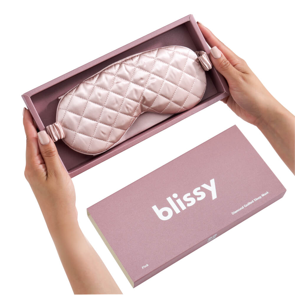 Blissy Pink Sleep Mask Lifestyle – Mulberry Silk