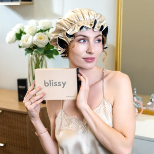 Blissy Ruffle Bonnet - Champagne/Black - Blissy Champagne/Black Ruffle Bonnet – 22 Momme Mulberry Silk, 100% Silk – Lifestyle