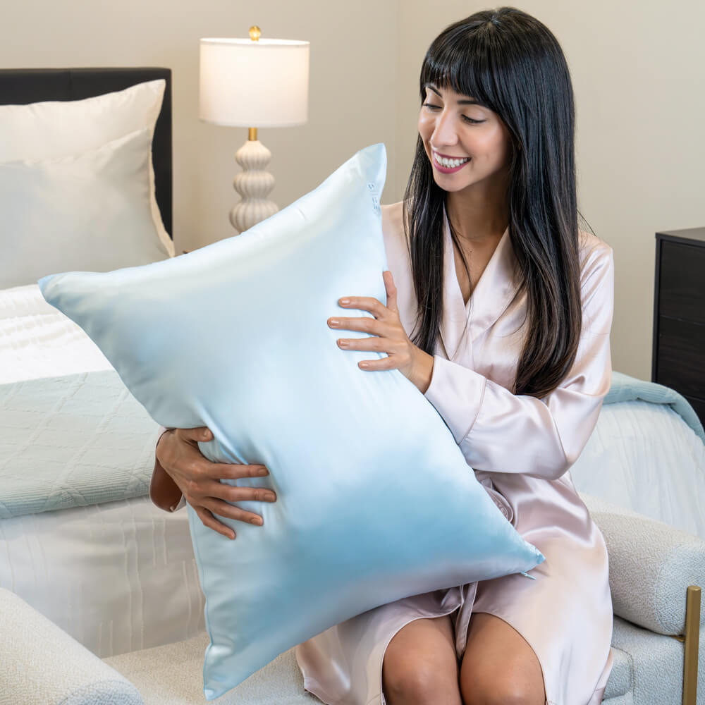 Blissy Sky Blue Silk Pillowcase Detail – King