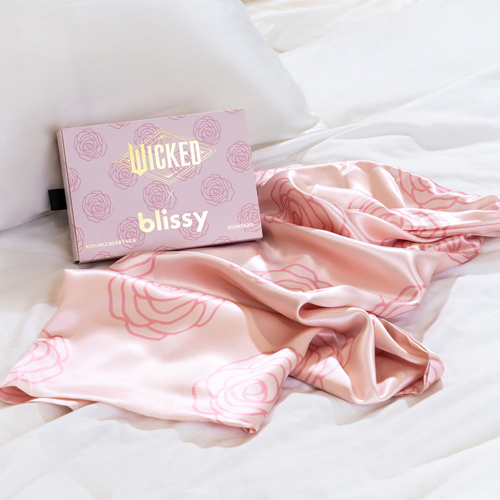 Blissy Wicked Silk Pillowcase Detail – King