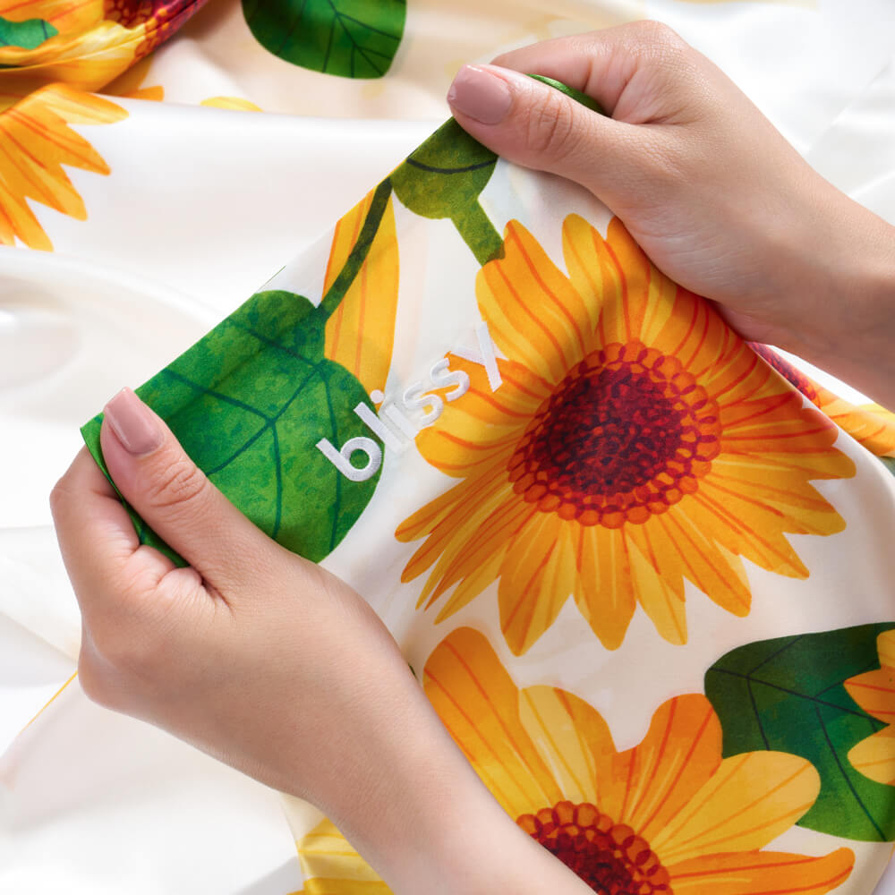 Blissy Zodiac Flower Silk Pillowcase Detail – King