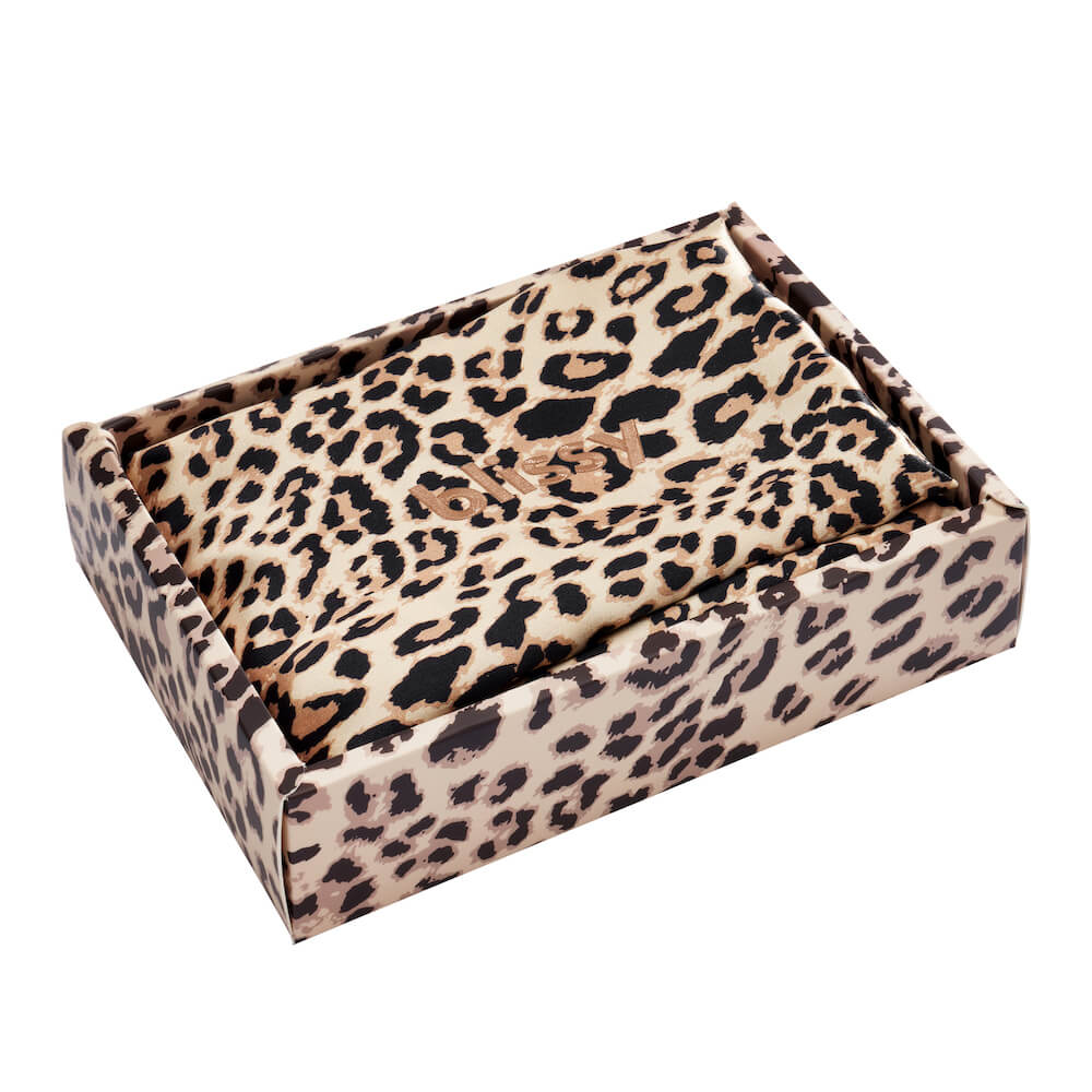 Blissy Standard Leopard Pillowcase Lifestyle – Mulberry Silk