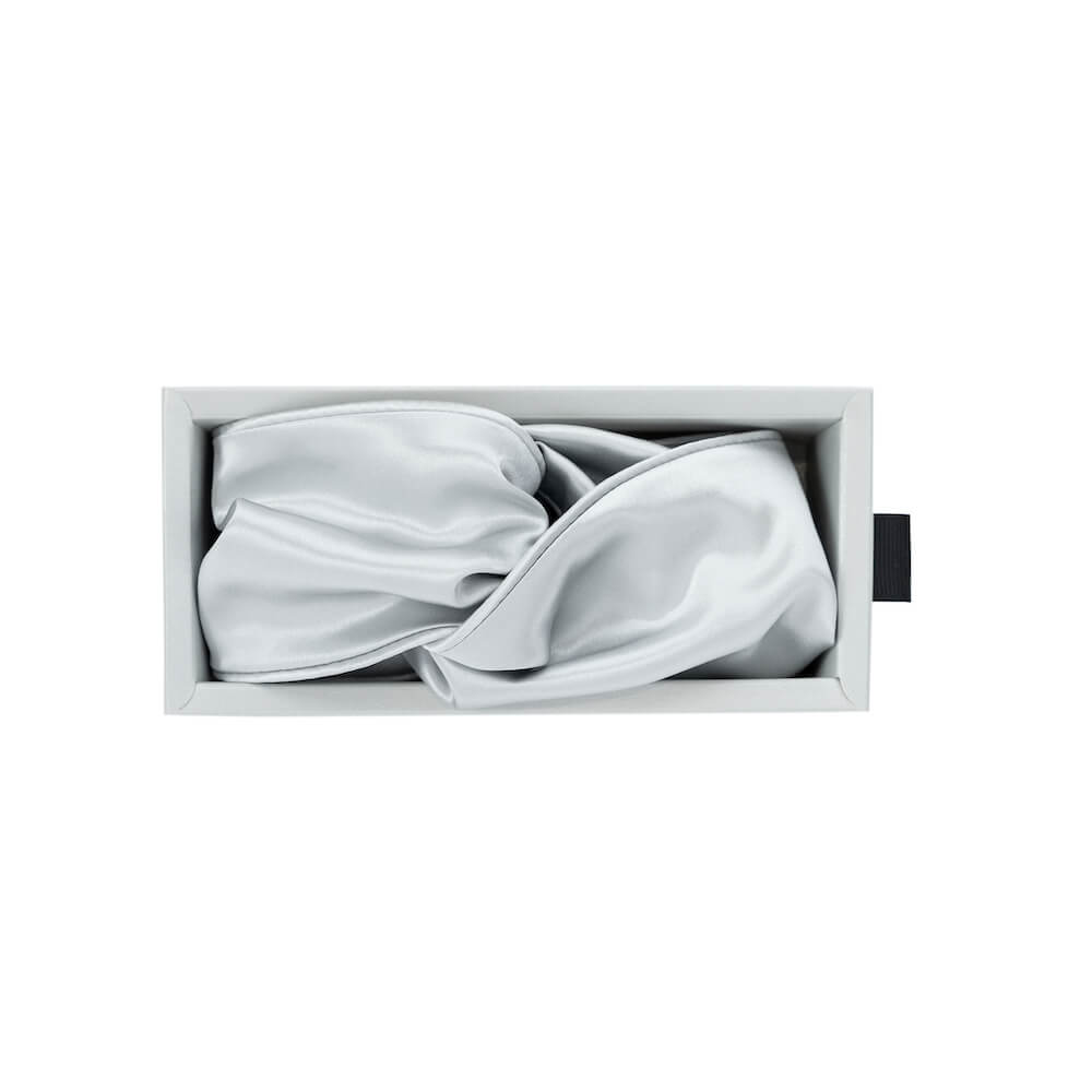 Blissy Silver Silk Blissy Head Piece Detail –