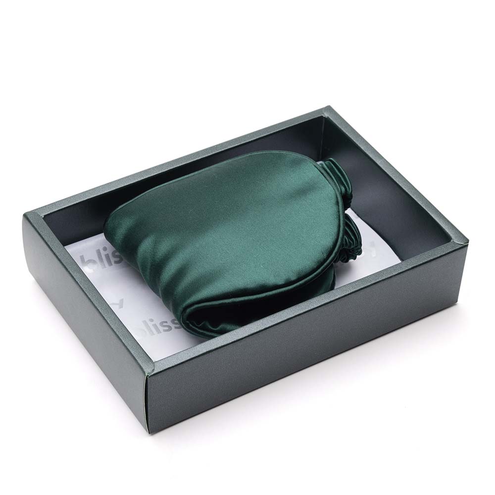 Emerald Sleep Mask Close-Up – Blissy 22 Momme Silk
