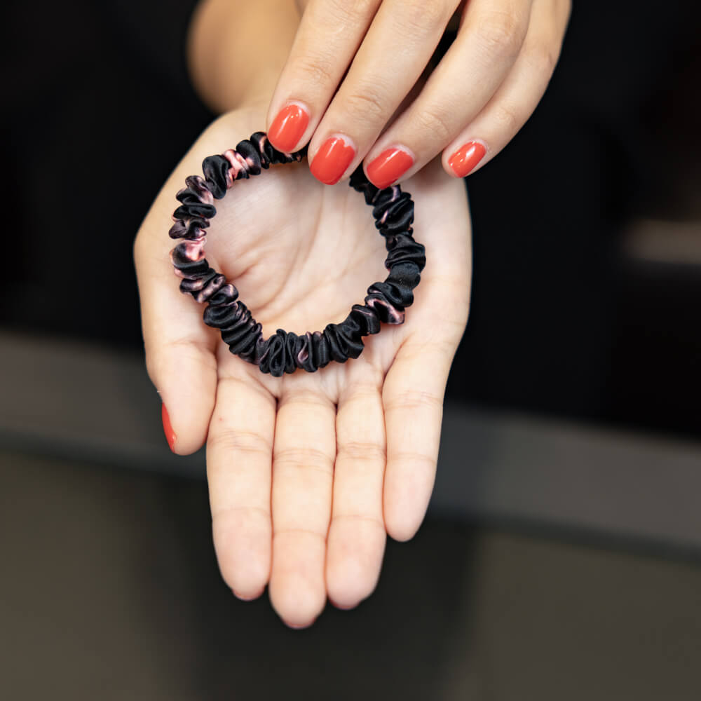 Blissy Mulberry Silk Blissy Skinny Scrunchies – Rose Black Marble